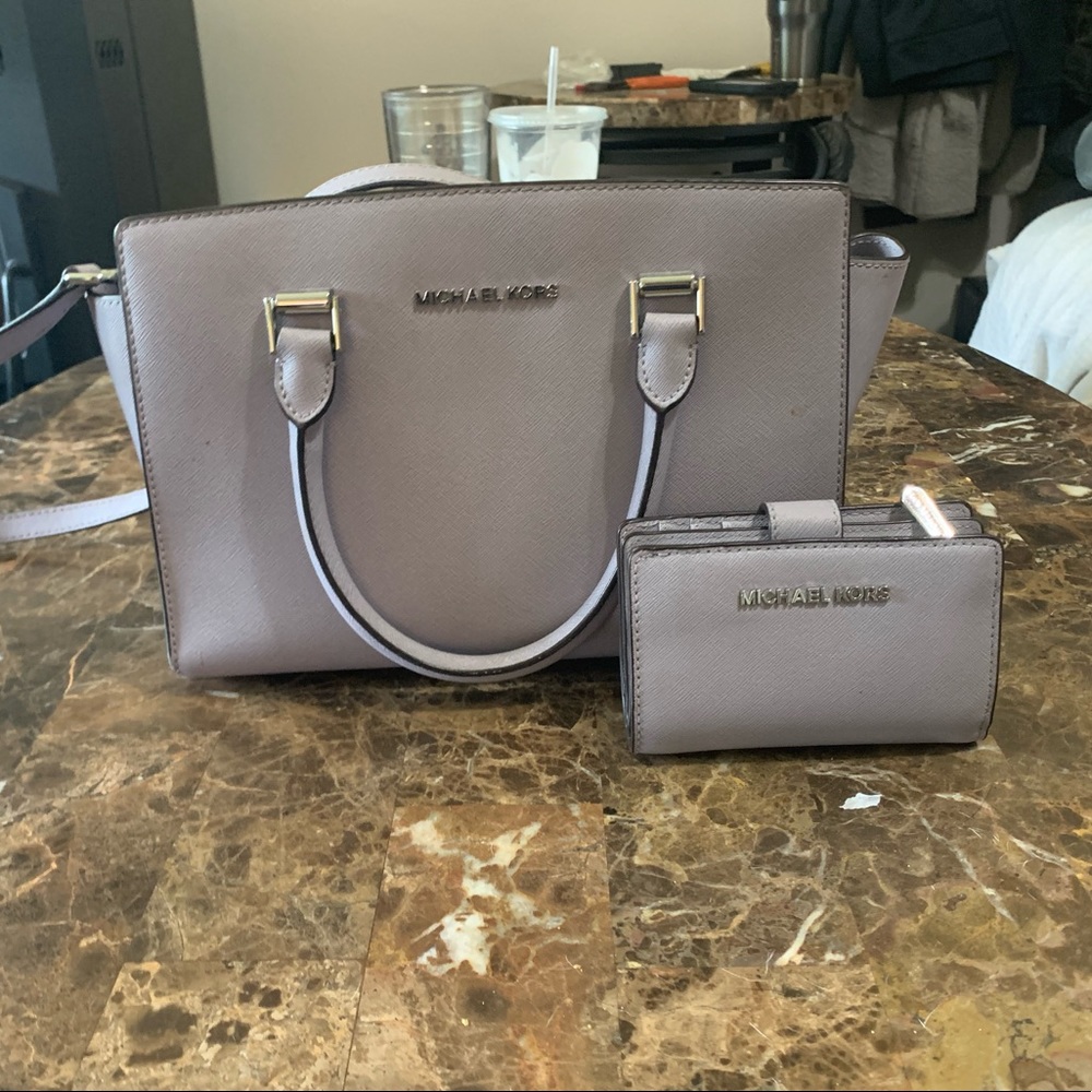 Michael Kors Selma Medium Satchel & Wallet (Set)